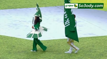 لحظة دخول علم السعودية في حفل افتتاح المونديال