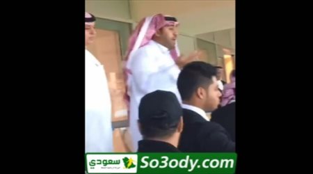 المقيرن يستجيب لغضب الجمهور الاتحادي.. ويقيل دياز أثناء المباراة