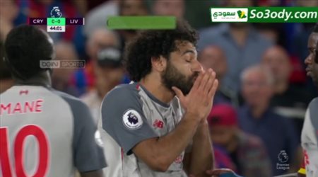 محمد صلاح يتسب في ركلة جزاء لليفربول أمام كريستال بالاس