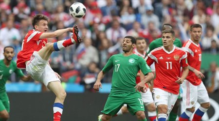 تيسير الجاسم وزوبنين في مباراة روسيا والسعودية بكأس العالم