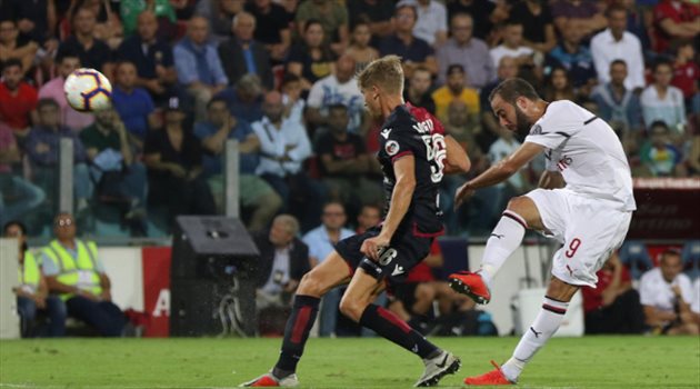 وداع خاص من ريال مدريد لهيجواين بعد اعتزاله كرة القدم 