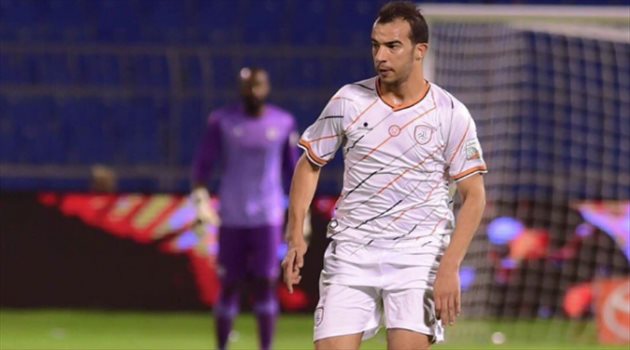 ليس الإيقاف.. مدرب الشباب يكشف سر استبعاد بالعمري أمام الفيحاء