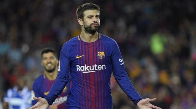 الكلاسيكو خارج الملعب.. بيكيه يستغل كامب نو للسخرية من كاسياس