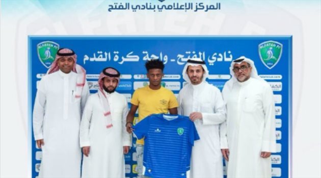 رسميا.. الفتح يجدد عقد ماجد هزازي لمدة موسم