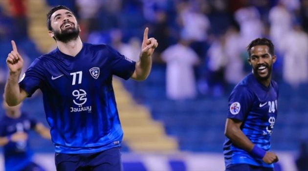 مهاجم الهلال يتوج بجائزة أفضل رياضي في سوريا