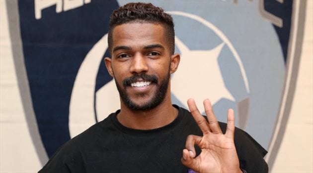 تمهيدا لضمه.. الاتحاد يترقب موقف نواف العابد مع الهلال