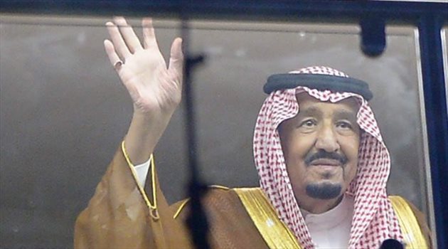 رسائل شكر وتقدير من تركي آل الشيخ وعادل عزت لجلالة الملك