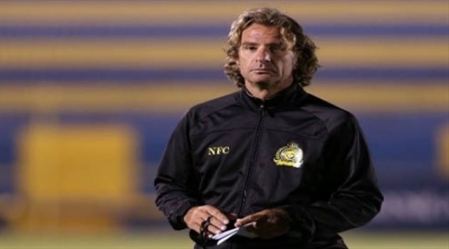 مفاجأة.. كارينيو يقرر الرحيل عن تدريب النصر