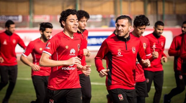 أكرم توفيق وعلي معلول الأهلي المصري أكرم توفيق وعلي معلول الأهلي المصري