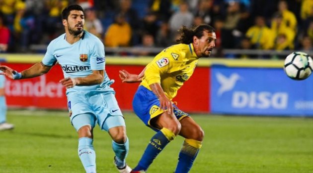 رسميا.. الفتح يتعاقد مع مدافع أوروجواي