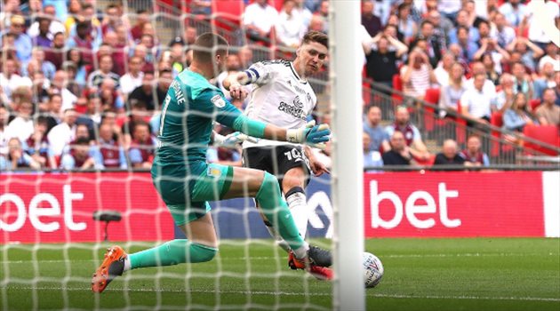 فيديو| بعد غياب 4 سنوات.. فولهام يعود إلى البريميرليج من بوابة أستون فيلا