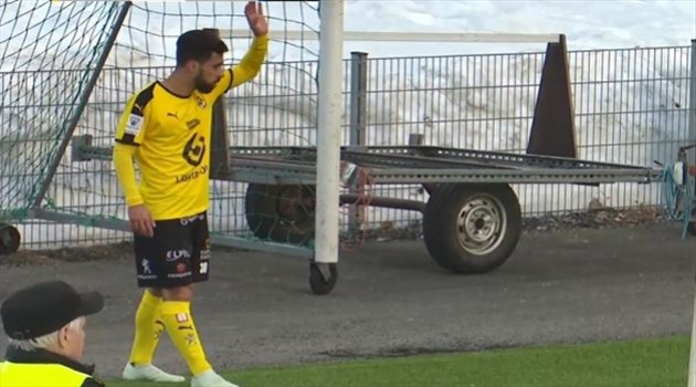 فيديو| نجم الفراعنة يدعو جماهير كوبيون الفنلندى لمباراة وداعه