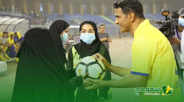 الهريفي يوجه رسالة مؤثرة لوالدته