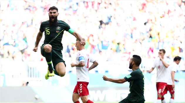 عيش المونديال| الدانمارك يقترب من التأهل بعد التعادل مع أستراليا