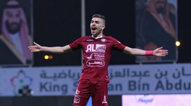 مهاجم الفيصلي يتحدث عن تساوي النقاط مع النصر وصراع الفريقين على الصدارة