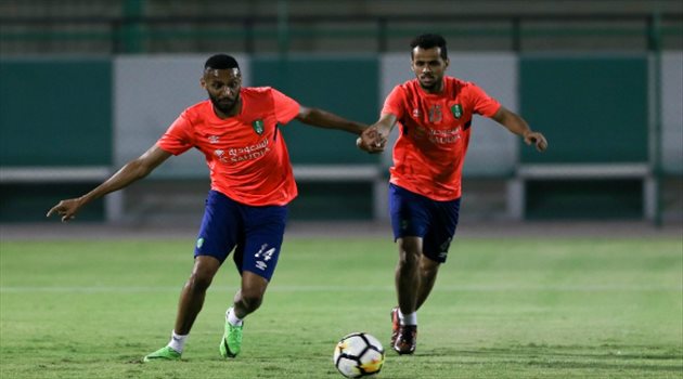 أبطال آسيا| خبر سعيد للأهلي.. عسيري يعود إلى التدريبات الجماعية