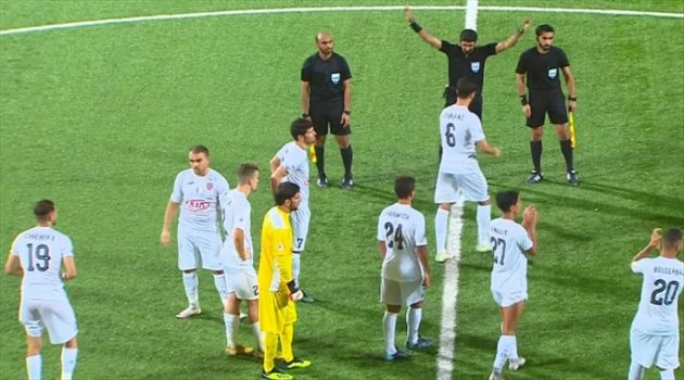 مسؤول كبير في الاتحاد العربي يهدد بالاستفالة بسبب أزمة العراق والجزائر