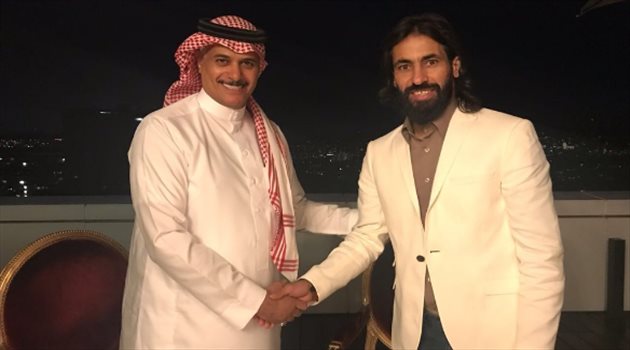 بالفيديو| رسميا.. نادي أحد يتعاقد مع حسين عبد الغني