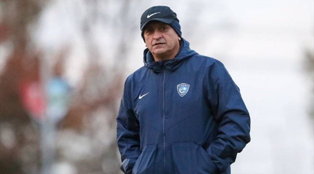 مفاجأة.. مدرب الهلال السابق مرشح لتدريب الأهلي المصري