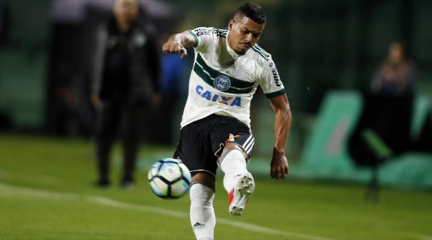 الاتحاد يعلن تعاقده مع البرازيلي كارليتو