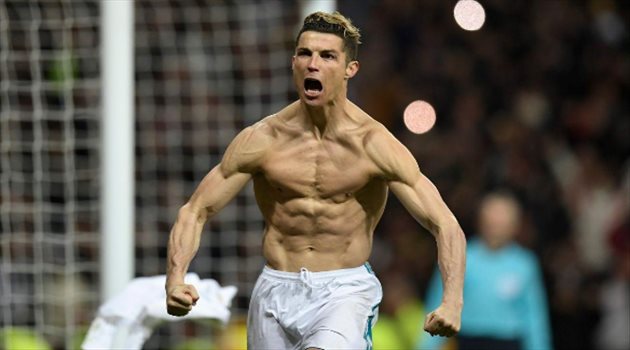 ريال مدريد يكافئ رونالدو بزيادة راتبه بدون تجديد عقده