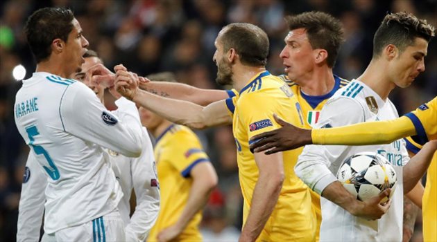  كيلليني للاعبي ريال مدريد: كم دفعتم للحكم؟