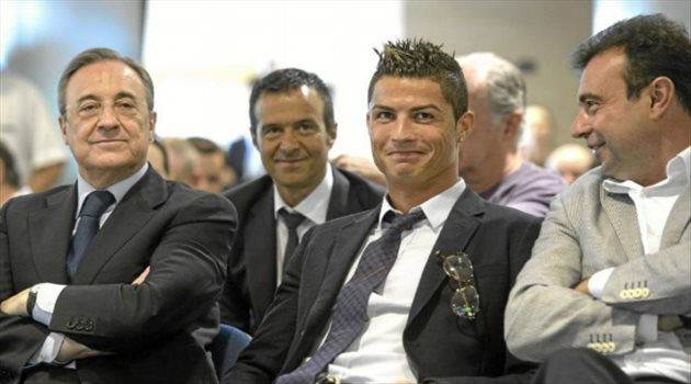 بعد اجتماع وكيله مع بيريز.. ريال مدريد يقرر رحيل رونالدو