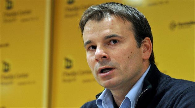 رسمياً.. الصربي ستانوجيفيتش مدربا للقادسية