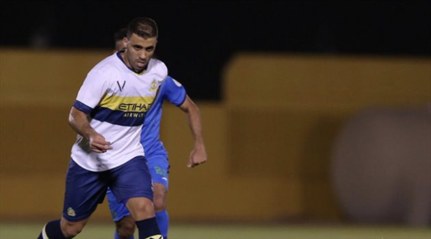 مهاجم النصر ينتقد كثرة استخدام تقنية الفيديو في الدوري السعودي