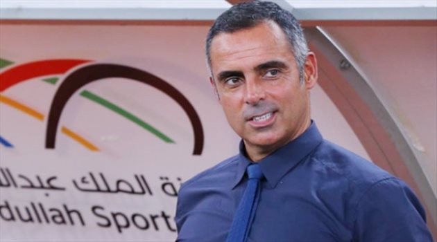 الأهلي المصري يفاوض مدرب التعاون السابق لخلافة حسام البدري