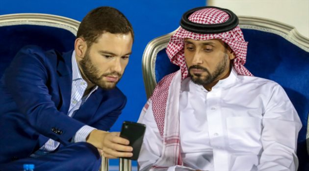 دوري المحترفين| الجابر يتابع مران الهلال.. ومشاركة الحبسي وعموري