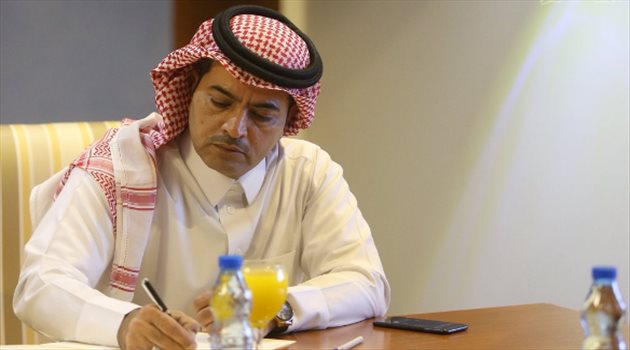 بن زنان يسخر من ألقاب الهلال: ناقص تسمونه حياة الشقا !