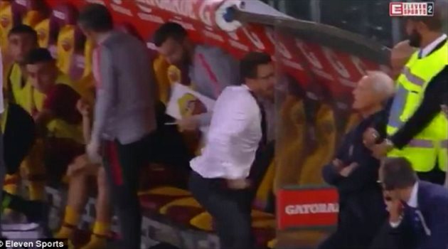 مدرب روما يُجري جراحة في يده بسبب الاحتفال بهدف مانولاس