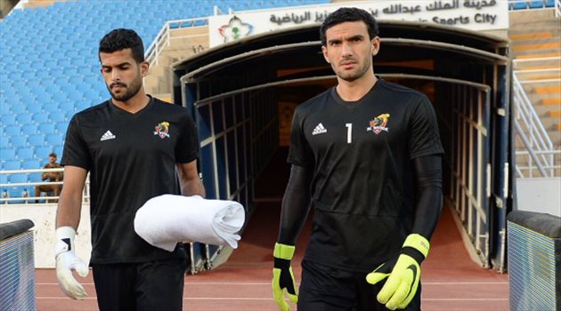 صورة| حارس الوحدة يرحب بـ "ميدو".. ويعد الجماهير بالمنافسة على الدوري