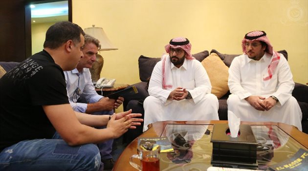  كارينيو يصل النصر.. ويعقد "اجتماعا حاسما" مع آل سويلم