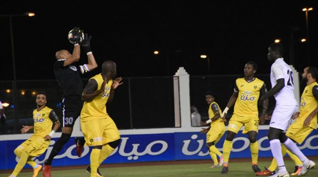 "الانضباط والأخلاق" تفرض غرامات جديدة على الطائي والقيصومة