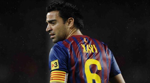 تشافي يتهم إدارة برشلونة "بالنوم" بسبب سحر ريال مدريد