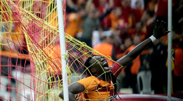  مهاجم الهلال: ابني بكى بسبب رحيلي عن جالطة سراي