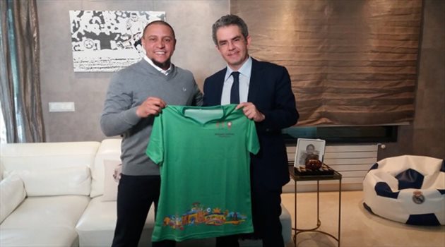 روبرتو كارلوس سفير ملف المغرب لاستضافة كأس العالم 2026