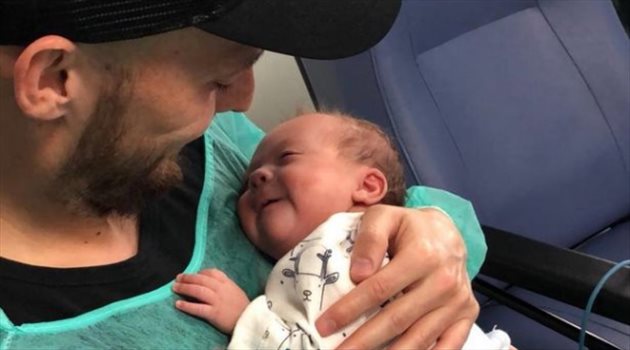 ديفيد سيلفا: "مرض ابني" يدفعني لإنهاء مسيرتي مع إسبانيا