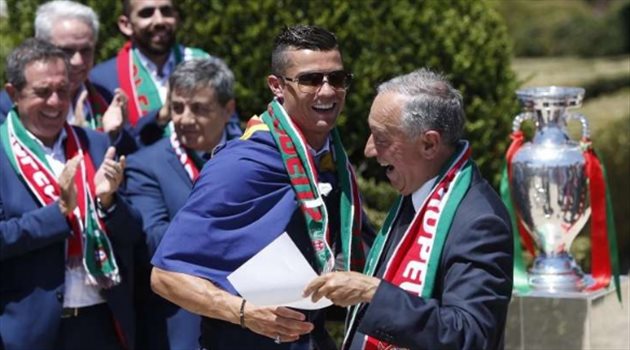 عيش المونديال| رئيس البرتغال يدعم رفاق رونالدو أمام المغرب