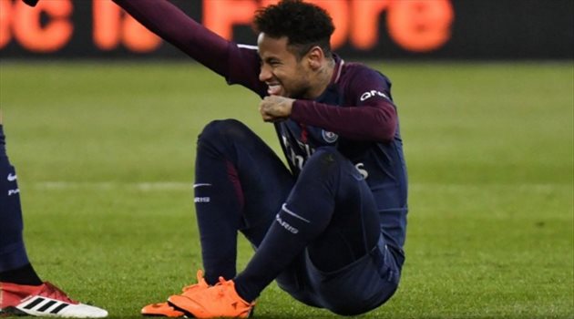 نيمار لإدارة برشلونة: "أغيثوني.. لا أريد العودة لباريس سان جيرمان"