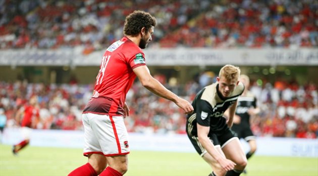 الأهلي المصري ينتصر على أياكس في حفل "اعتزال غالي"