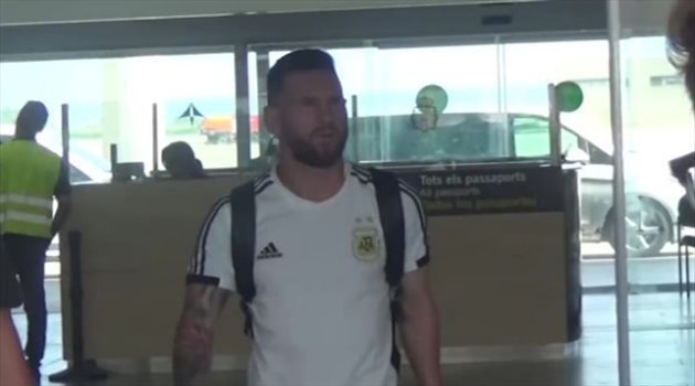 عيش المونديال| ميسي يتخلف عن بعثة الأرجنتين ويعود إلى برشلونة