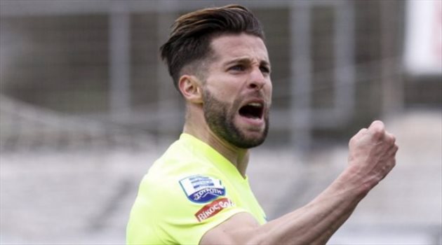 الشباب يقترب من "صفقة إسبانية"