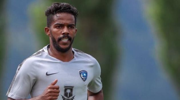 "تويتر" ينتفض باقتراب العابد من الشباب