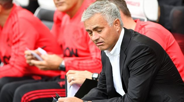 الكشف عن "بديل" مورينيو في مانشستر يونايتد