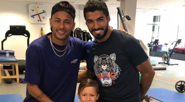 "لعبة بيكيه" سبب زيارة نيمار إلى برشلونة