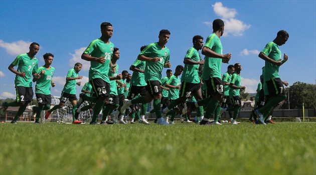 منتخب شباب الأخضر يواصل تدريباته ضمن معسكره في التشيك