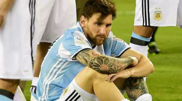 مدرب ميسي يكشف أسوأ لحظاته: كان يبكي مثل الطفل الذي فقد أمه